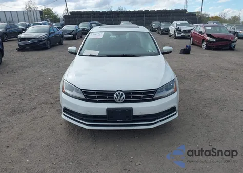 2018 Volkswagen Jetta 1.4T Se/1.4T Wolfsburg Edition z USA, uszkodzony, nr VIN 3VWDB7AJXJM247047